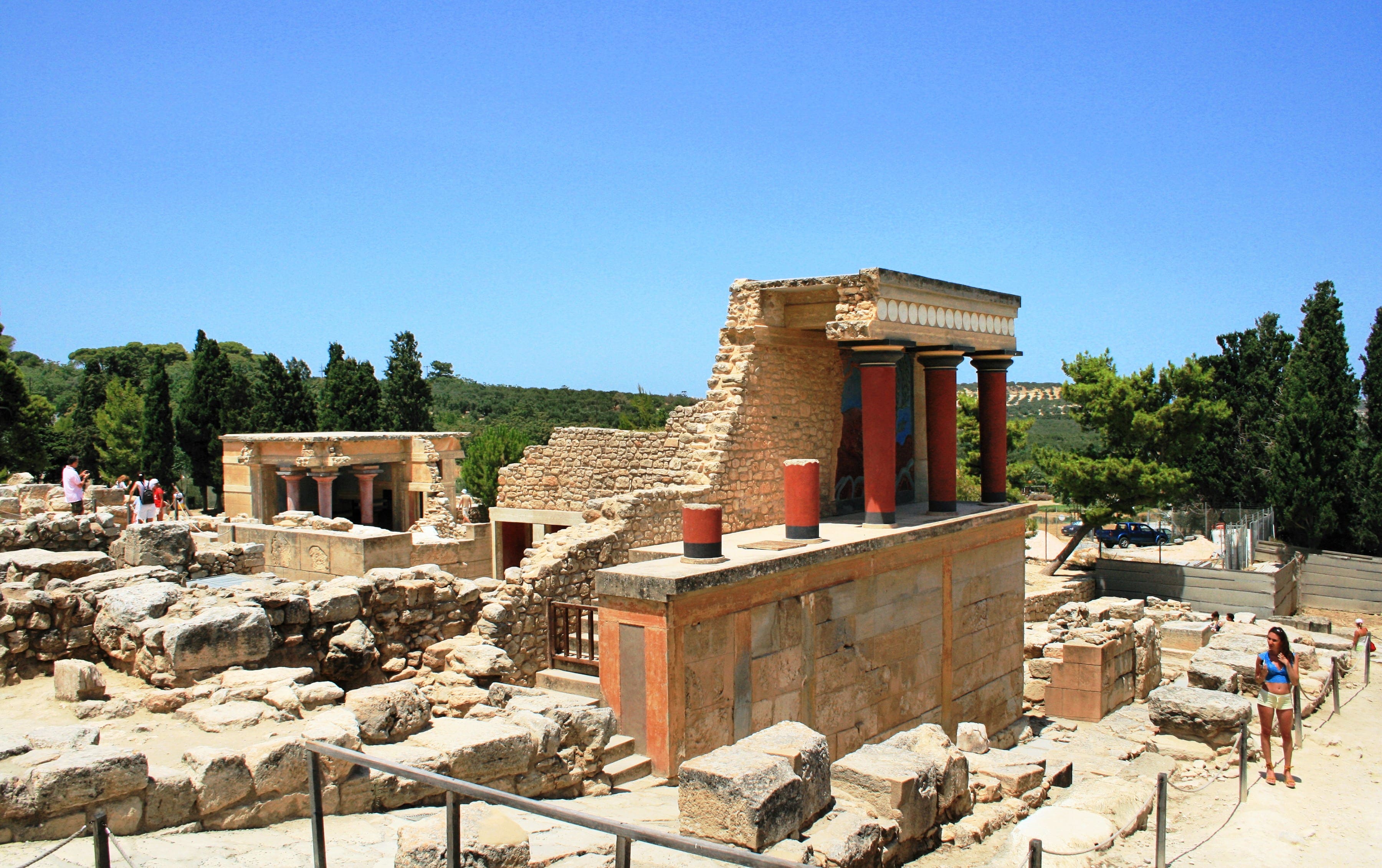 Private Tour Knossos and Museum of Heraklion Town